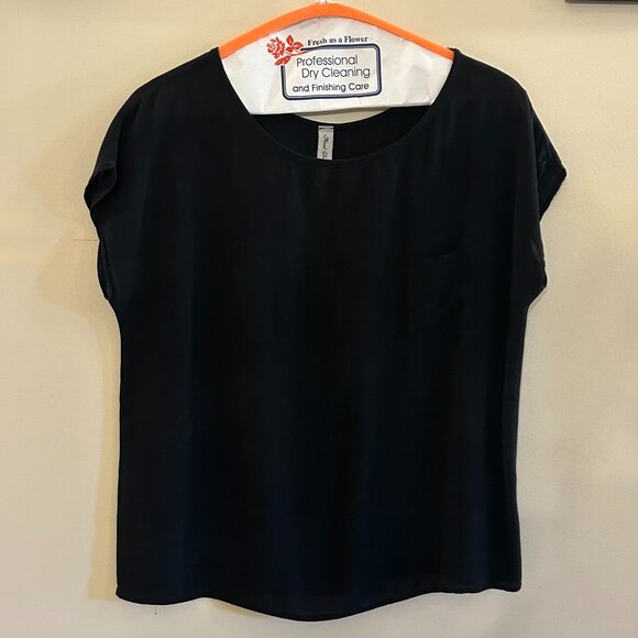Black Box Blouse with Pocket - Size Large - Picture 1 of 4